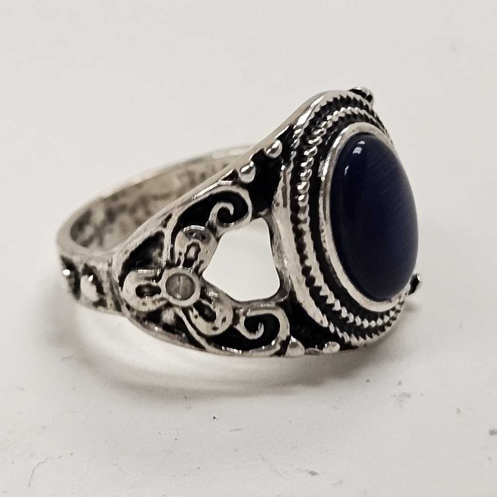 Lucky Brand Silver Ring with Deep Blue Stone - Picture 5 of 6